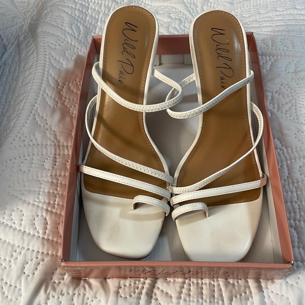 Wild pair size 9.5 white heel